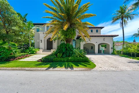 250 Buttonwood Drive, Key Biscayne FL 33149