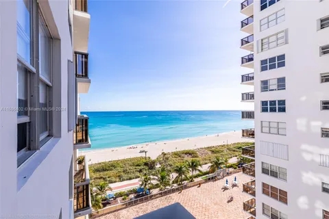 6039 Collins Ave # 1004, Miami Beach FL 33140