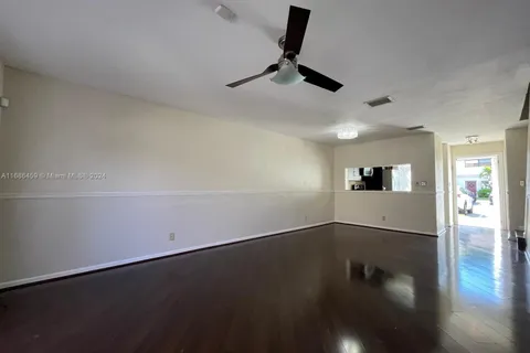 2700 S Oakland Forest Dr # 304, Oakland Park FL 33309