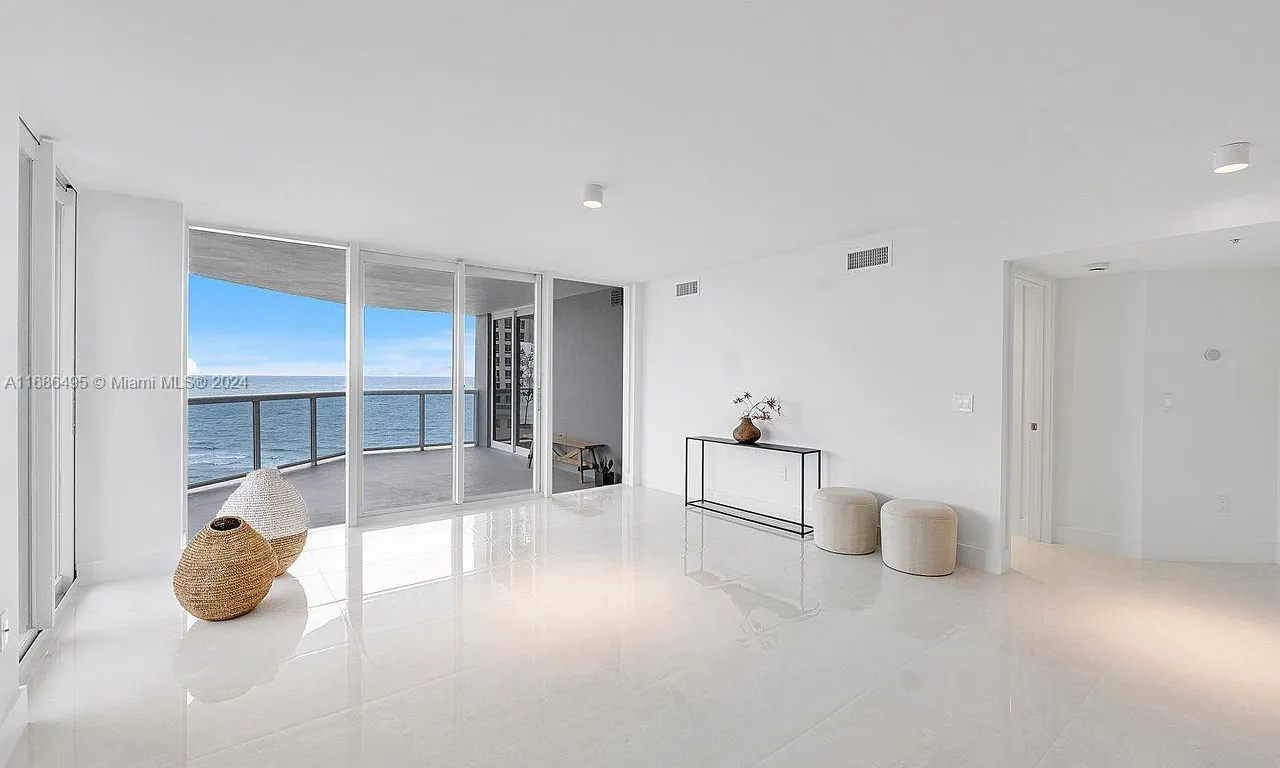 6301 Collins Ave. #1508, Miami Beach FL 33141