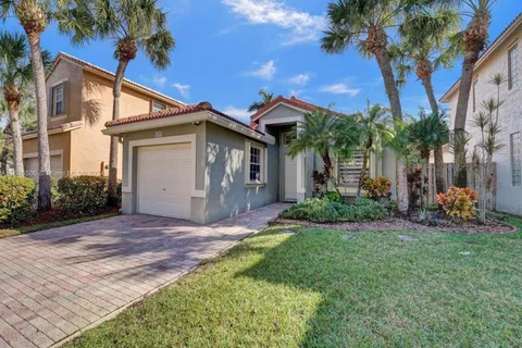 1287 NW 170th Ter, Pembroke Pines FL 33028