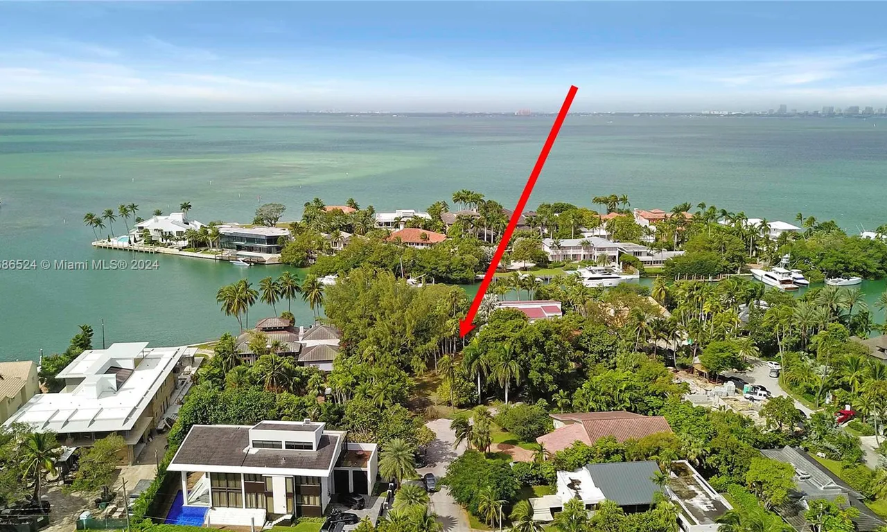 000 Harbour Circle, Key Biscayne FL 33149