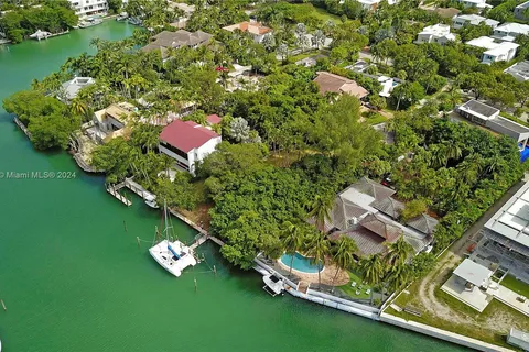 000 Harbour Circle, Key Biscayne FL 33149