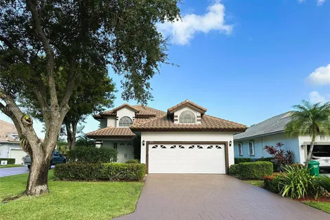 11713 Highland Pl, Coral Springs FL 33071