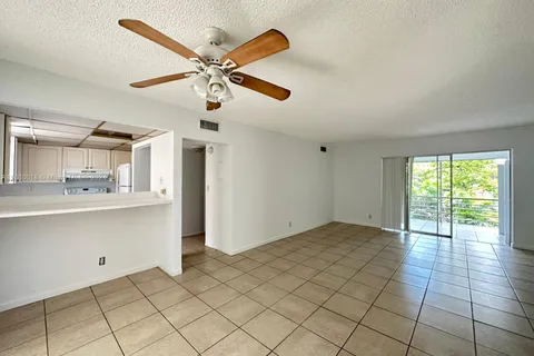 4221 NW 19th St # 288, Lauderhill FL 33313