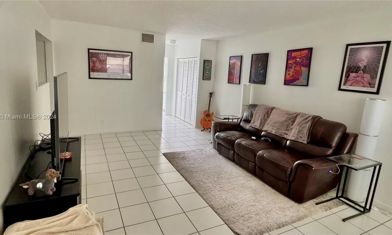 500 NE 2nd St # 223, Dania Beach FL 33004