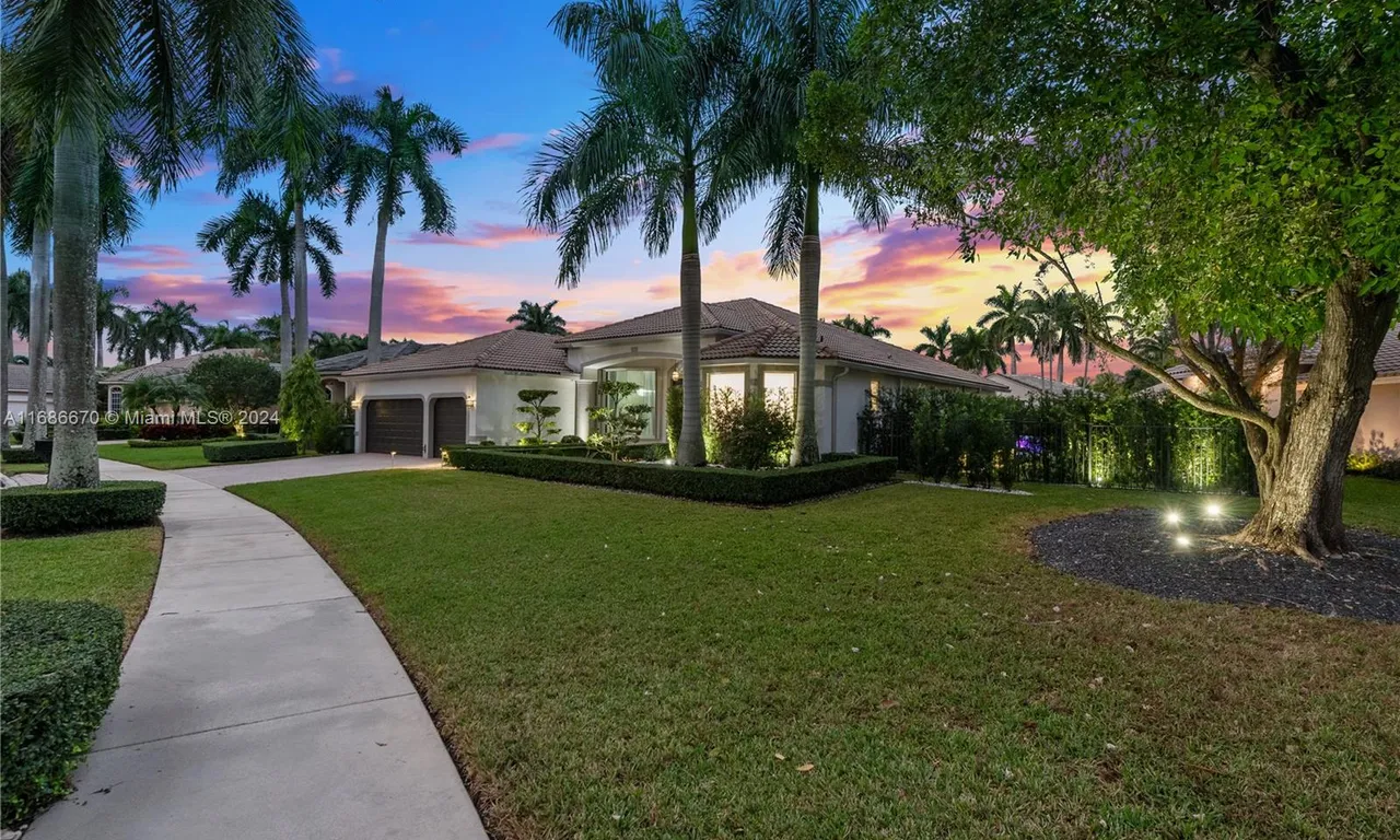 2558 Eagle Run Ln, Weston FL 33327