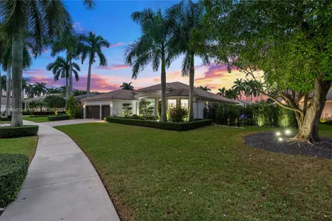 2558 Eagle Run Ln, Weston FL 33327