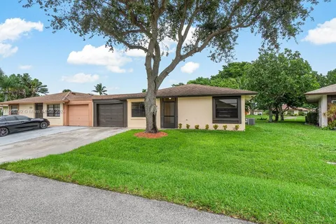 5257 Robbie Ct, West Palm Beach FL 33415