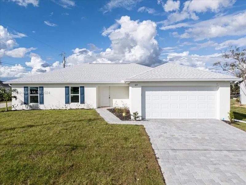 427 NW 10th TER, Cape Coral FL 33993