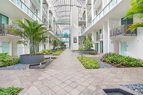 6000 Collins Ave # 336, Miami Beach FL 33140