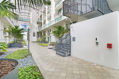 6000 Collins Ave # 336, Miami Beach FL 33140