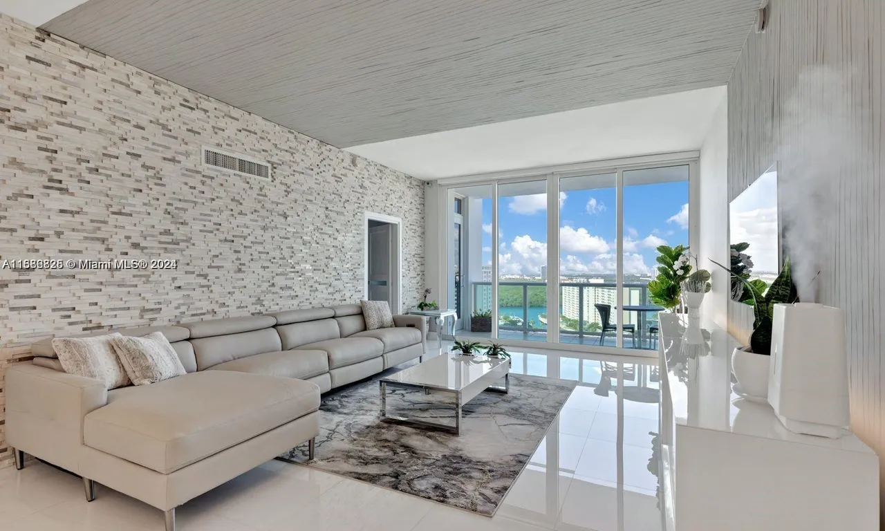 100 Bayview Dr, Sunny Isles Beach FL 33160