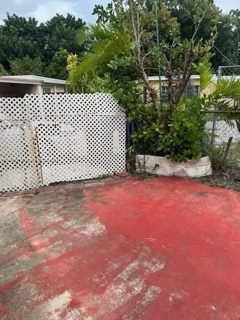 2294 NE 137th St, North Miami Beach FL 33181