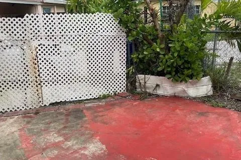 2294 NE 137th St, North Miami Beach FL 33181