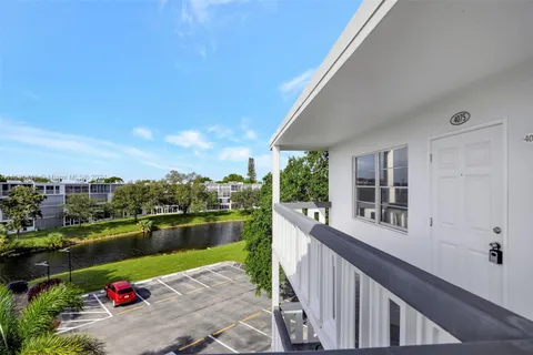 4075 Oakridge F # 4075, Deerfield Beach FL 33442