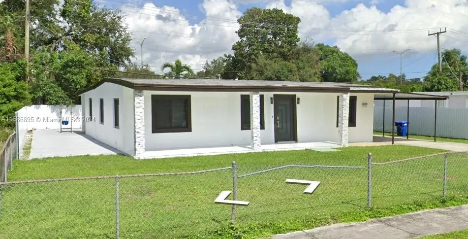 2301 NW 166th St, Miami Gardens FL 33054