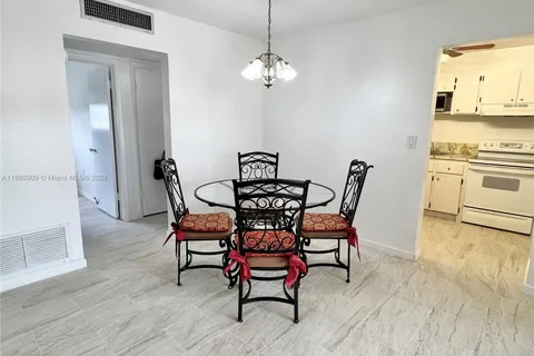 3881 W Flagler St # 313, Miami FL 33134