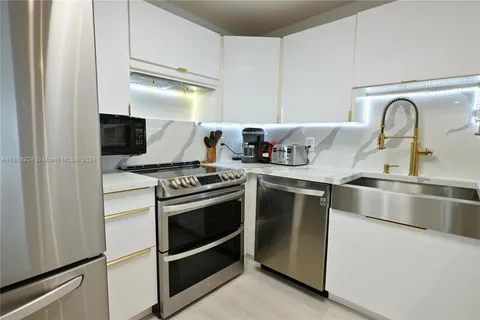 401 Ocean Dr # 724, Miami Beach FL 33139