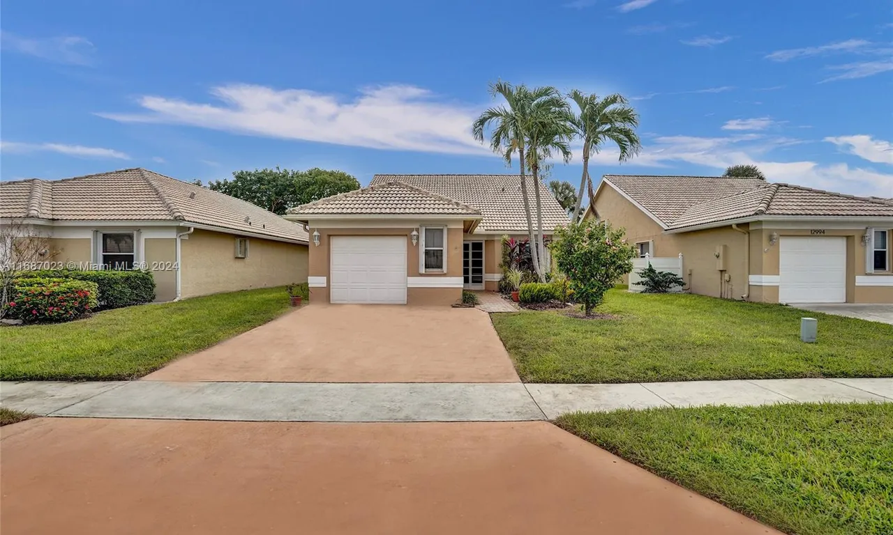 12998 Hampton Lakes Cir, Boynton Beach FL 33436