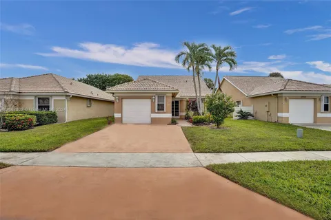 12998 Hampton Lakes Cir, Boynton Beach FL 33436