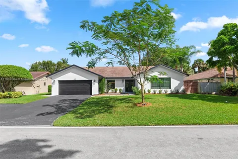 140 Torchwood Ave, Plantation FL 33324