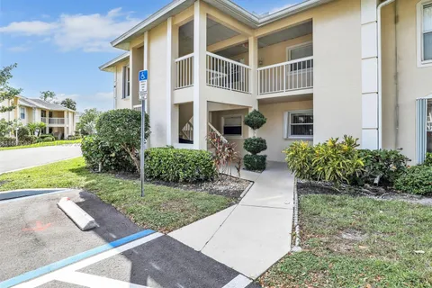 744 Landover # 101, Naples FL 34104