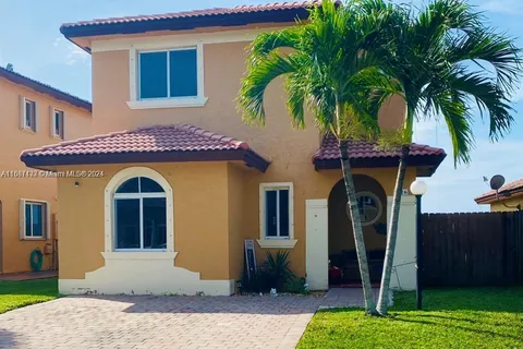 2526 NE 41st Ave, Homestead FL 33033