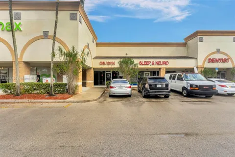 1757 N University Dr # 1757, Pembroke Pines FL 33024