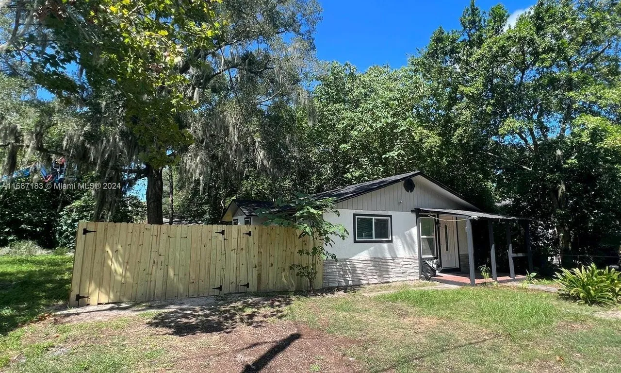 8319 Dandy Ave, Other City - In The State Of Florida FL 32211