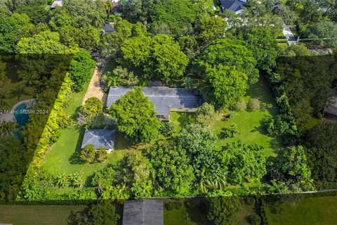 11600 SW 69th Ave, Pinecrest FL 33156