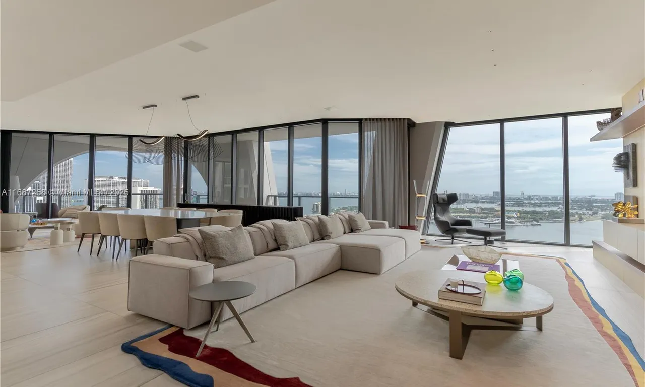 1000 Biscayne Blvd # 2702, Miami FL 33132
