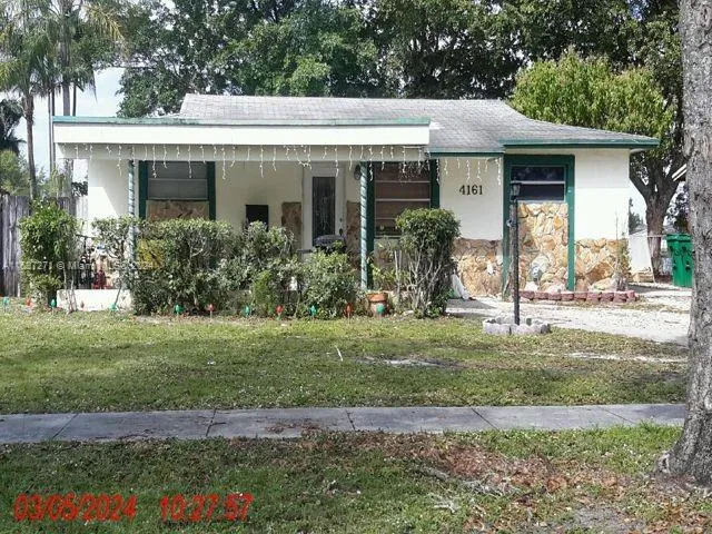 4161 SW 56th Ter, Davie FL 33314