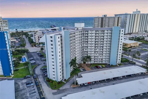 201 N Ocean Blvd # 207, Pompano Beach FL 33062