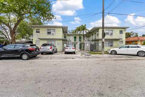 1575 NW 59th St, Miami FL 33142