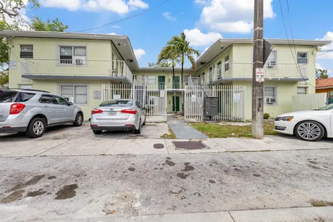 1575 NW 59th St, Miami FL 33142