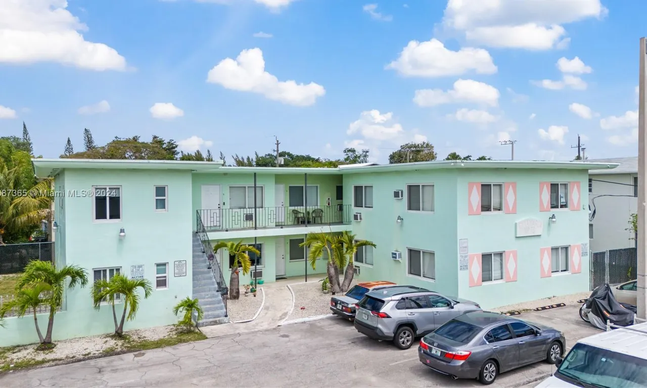 521 NE 82nd Ter, Miami FL 33138