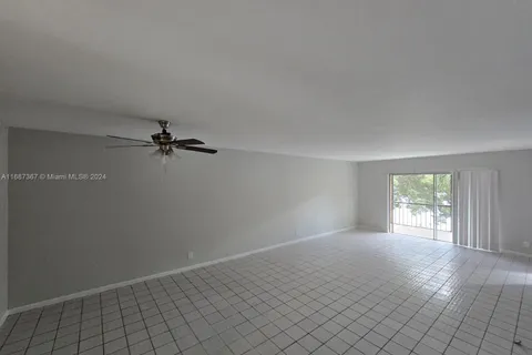 3300 Spanish Moss Ter # 210, Lauderhill FL 33319