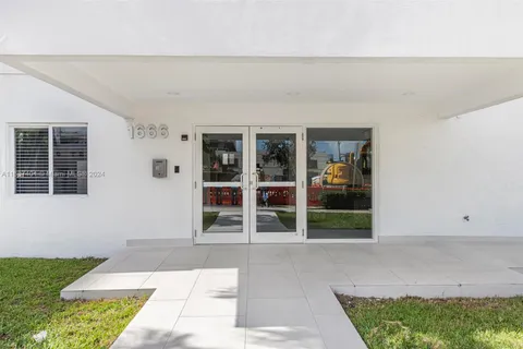 1666 E West Ave # 402, Miami Beach FL 33139