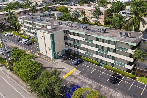 1333 E Hallandale Beach Blvd # 409, Hallandale Beach FL 33009