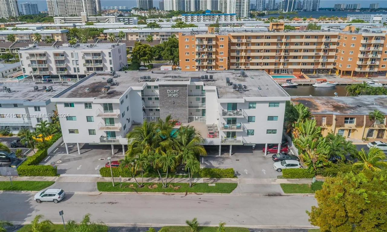 3755 NE 167th St # 8, North Miami Beach FL 33160