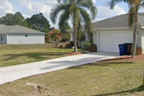 2901 25TH ST SW, Lehigh Acres FL 33976