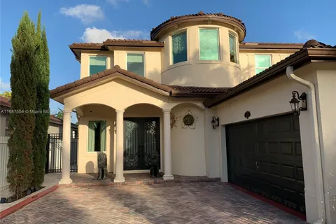 1065 SW 150th Pl, Miami FL 33194