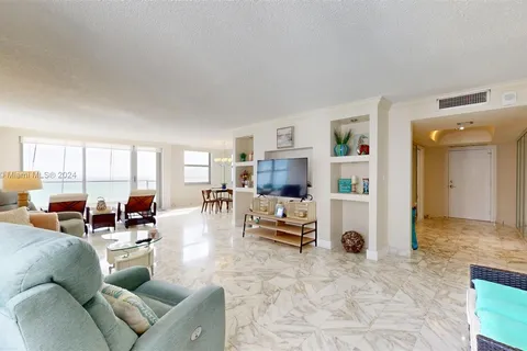 1912 S Ocean Dr # 20D, Hallandale Beach FL 33009