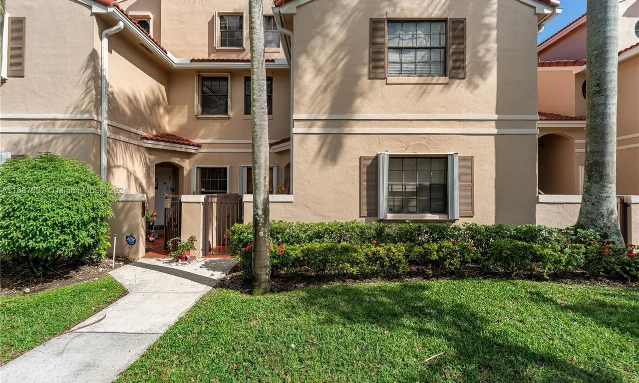 501 SW 158th Ter # 102, Pembroke Pines FL 33027