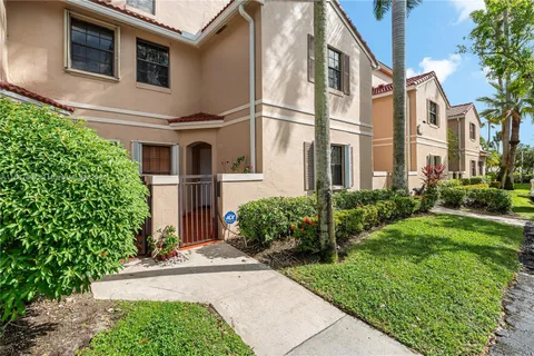 501 SW 158th Ter # 102, Pembroke Pines FL 33027