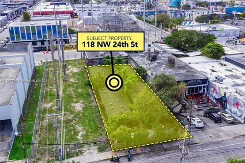 118 NW 24th St, Miami FL 33127