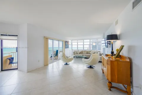 1950 S Ocean Dr # 18Q, Hallandale Beach FL 33009