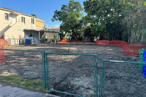 3446 SW 15 St, Miami FL 33145