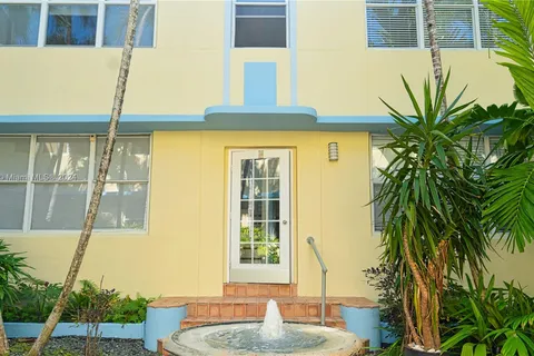 1051 Euclid Ave # 208, Miami Beach FL 33139